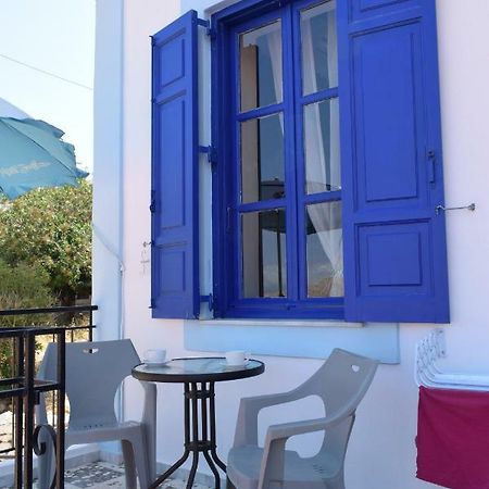 Occasus Room Chalki Town Екстер'єр фото